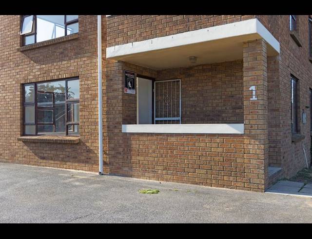 1 BEDROOM PROPERTY TO RENT IN WINDSOR PARK